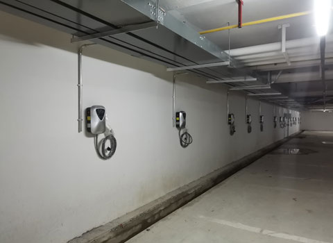 小區地下停車場7kw充電樁安裝項目案例(圖2)